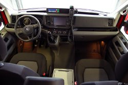  Volkswagen Crafter Bedienteil für die Sondersignalanlage auf dem Armaturenbrett,Bedienhandapparat für den Digitalfunk,Faustmikrofon für die Sprachdurchsage,Kühlbox zwischen Fahrer-/ Beifahrer (401)